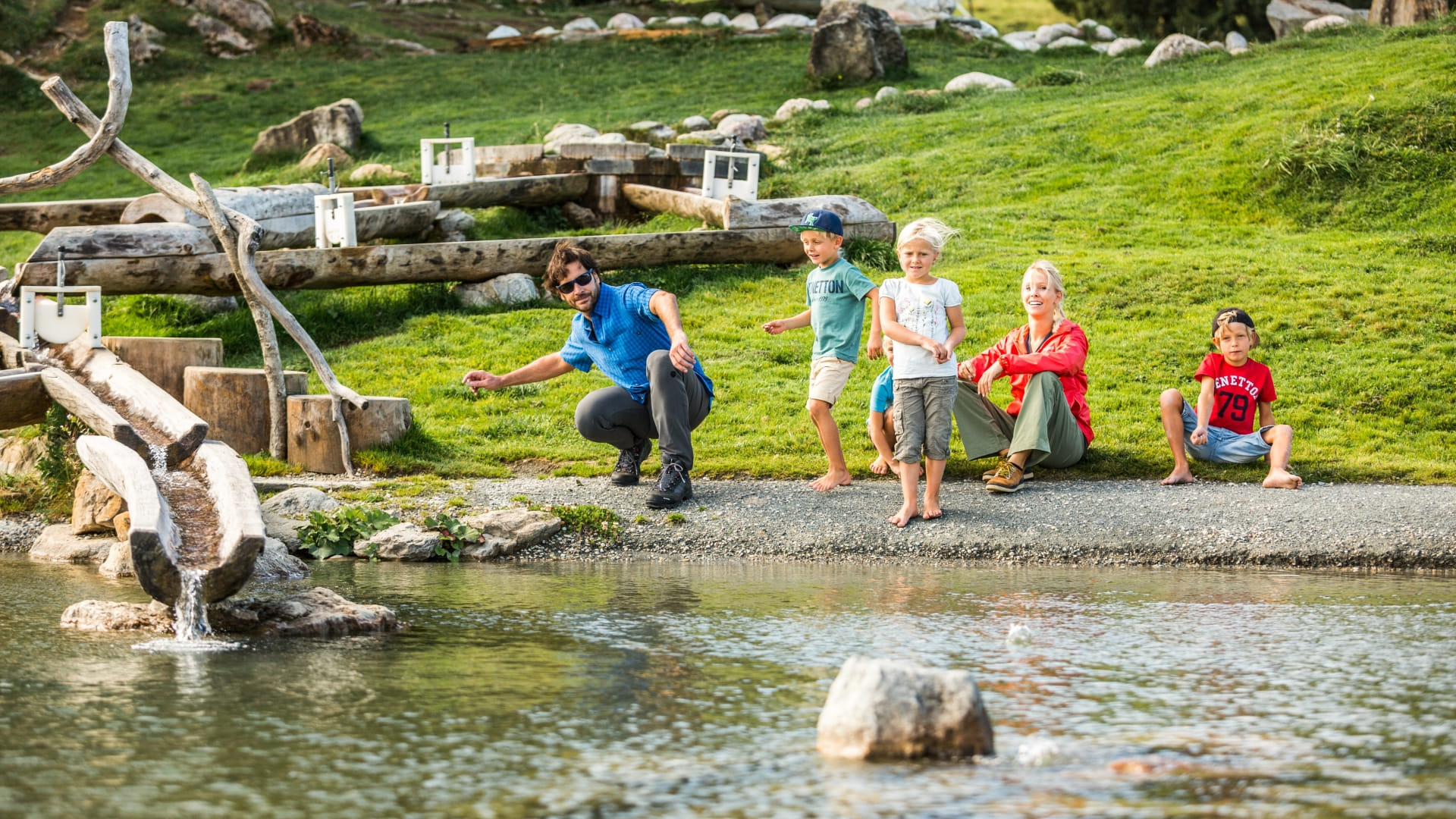 steinehuepfen-am-filzalmsee-in-brixen-im-thale